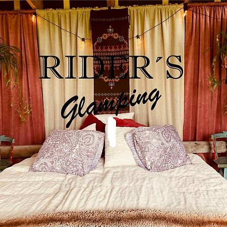 Hotel Rider'S Glamping Back Zewnętrze zdjęcie