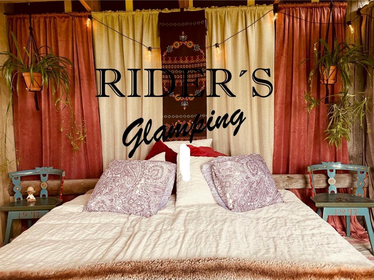 Hotel Rider'S Glamping Back Zewnętrze zdjęcie